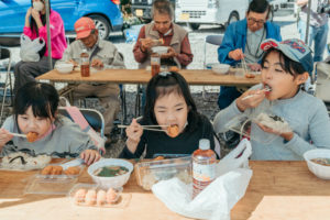 昼食の様子